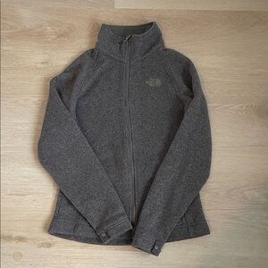 The North Face Women's Charcoal Ski Fleece Zip Up Small gray